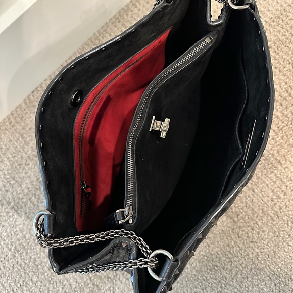 Valentino Garavani Rockstud Shoulder Bag – Black Leather - Picture 2 of 10